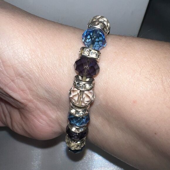 Blue and‎ Clear Crystal Stretch Bracelet - Picture 5 of 7